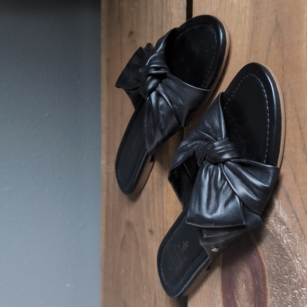 Kate Stade Leather Bow Slide Sandals